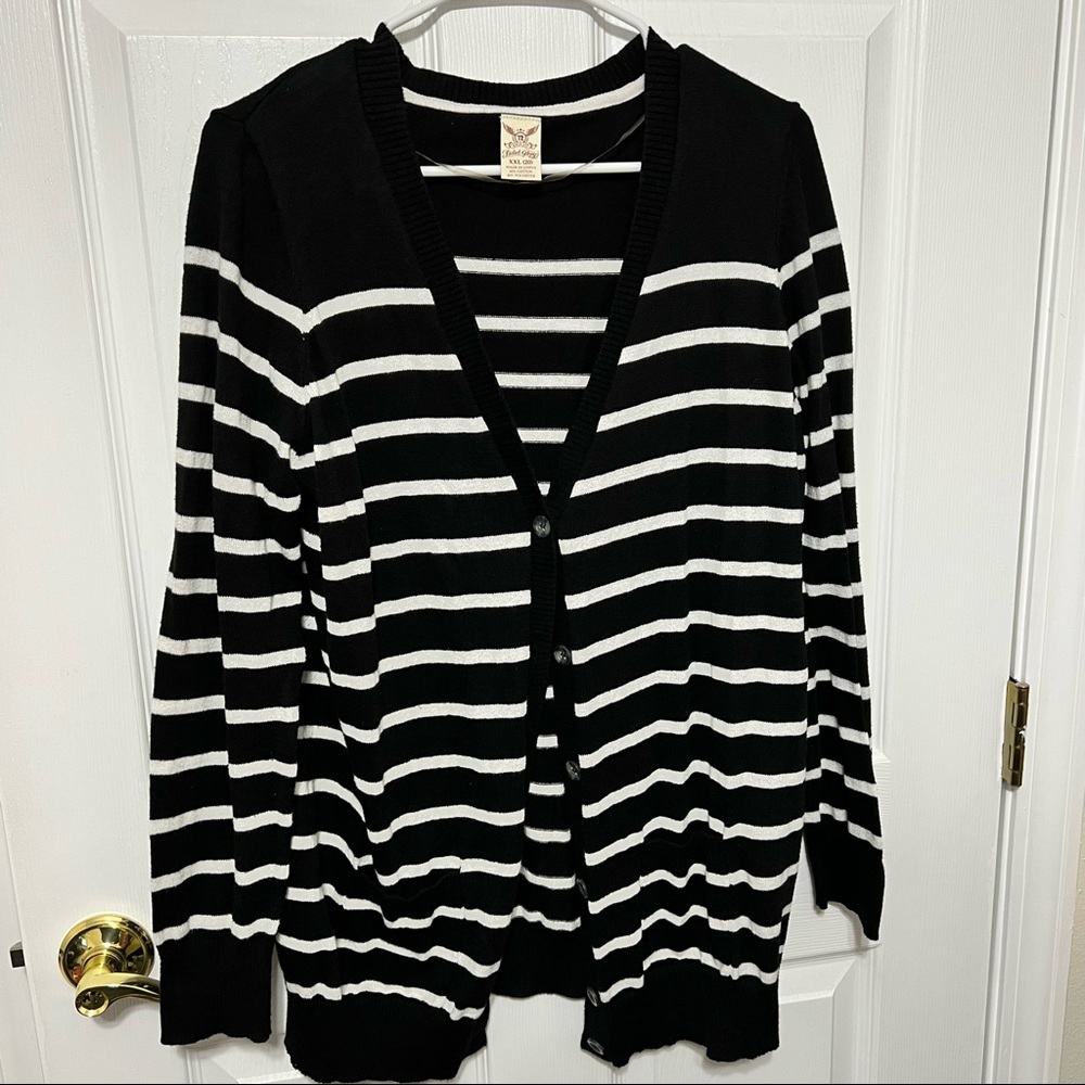 Black and white striped cardigan XXL (20)